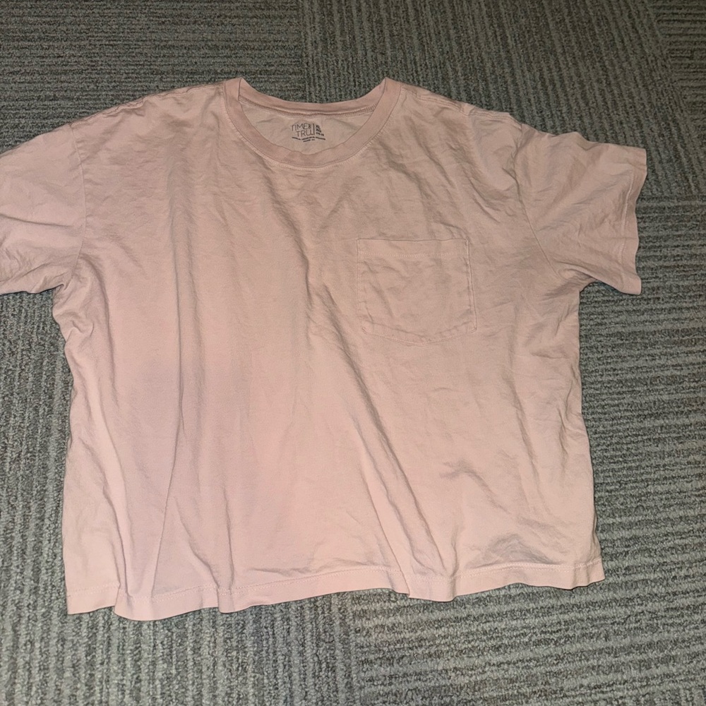 Pink cropped tee